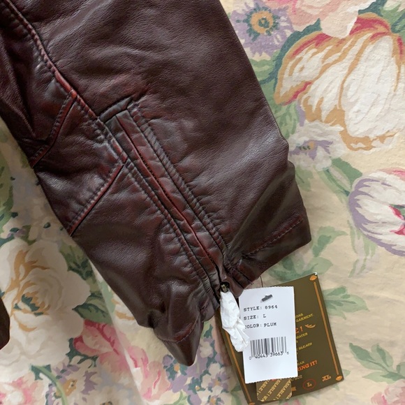 Faux Leather Motercycle Jacket - Picture 5 of 7